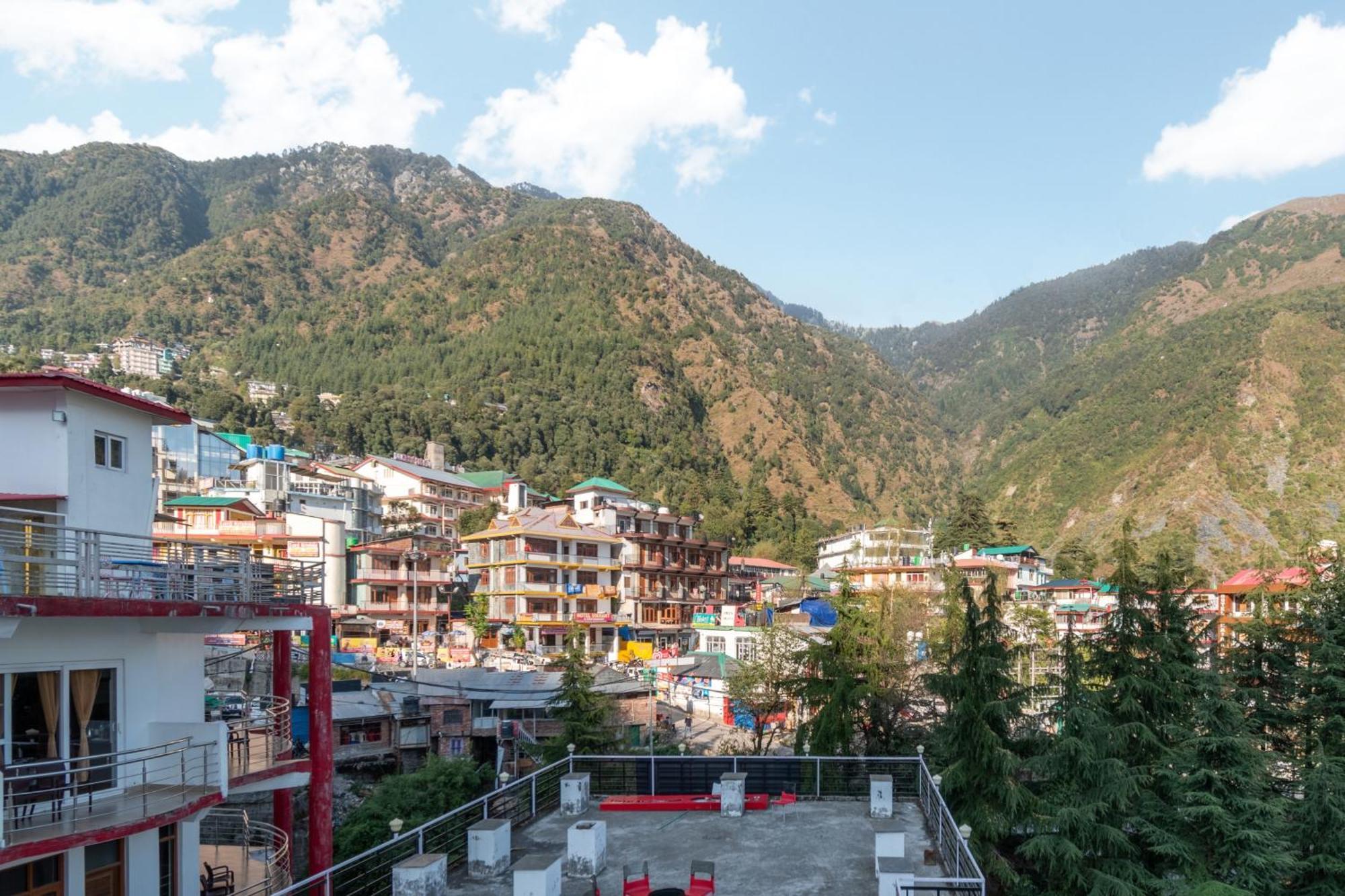 Treebo Akashdeep Hotel Dharamshala Exterior photo