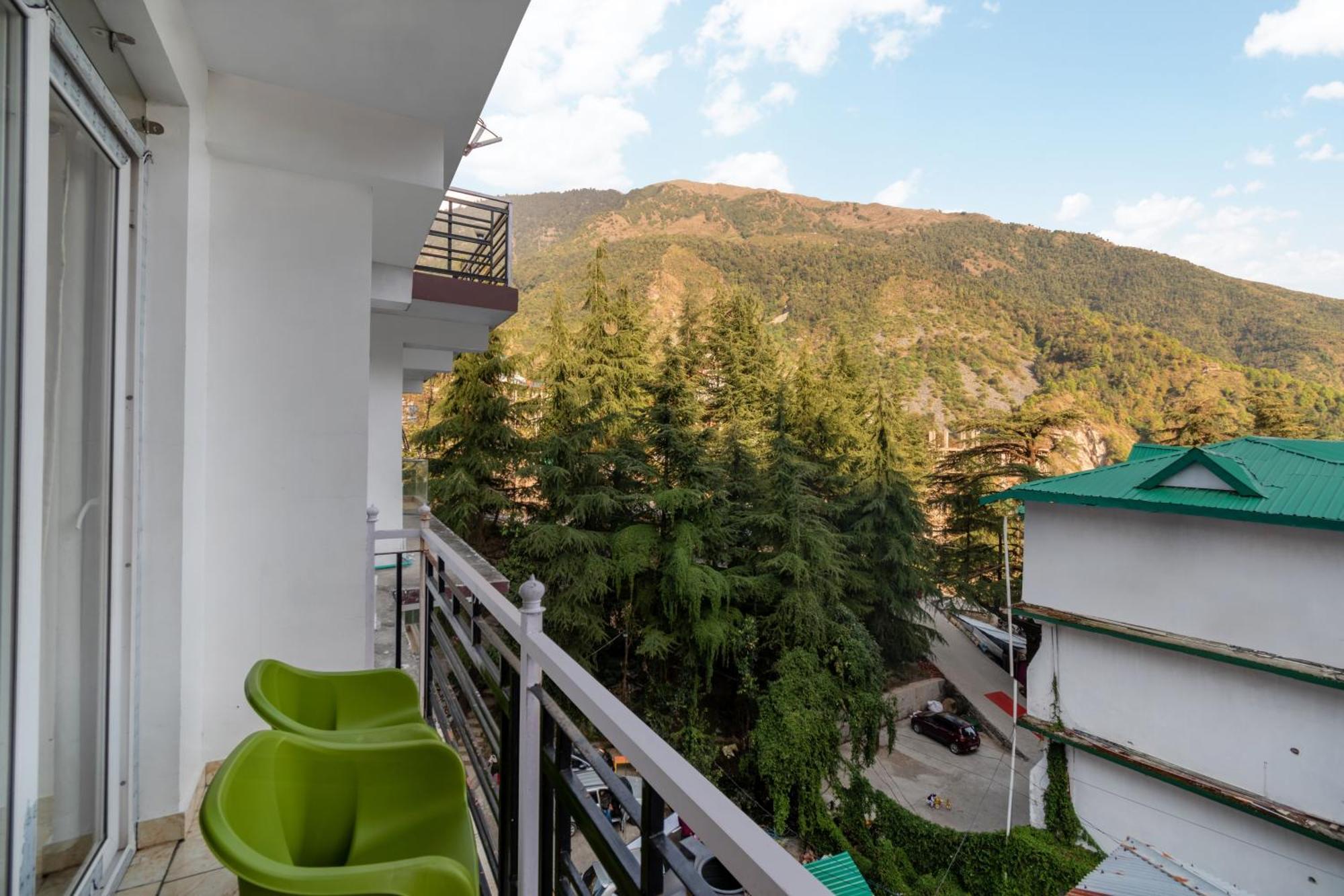 Treebo Akashdeep Hotel Dharamshala Exterior photo