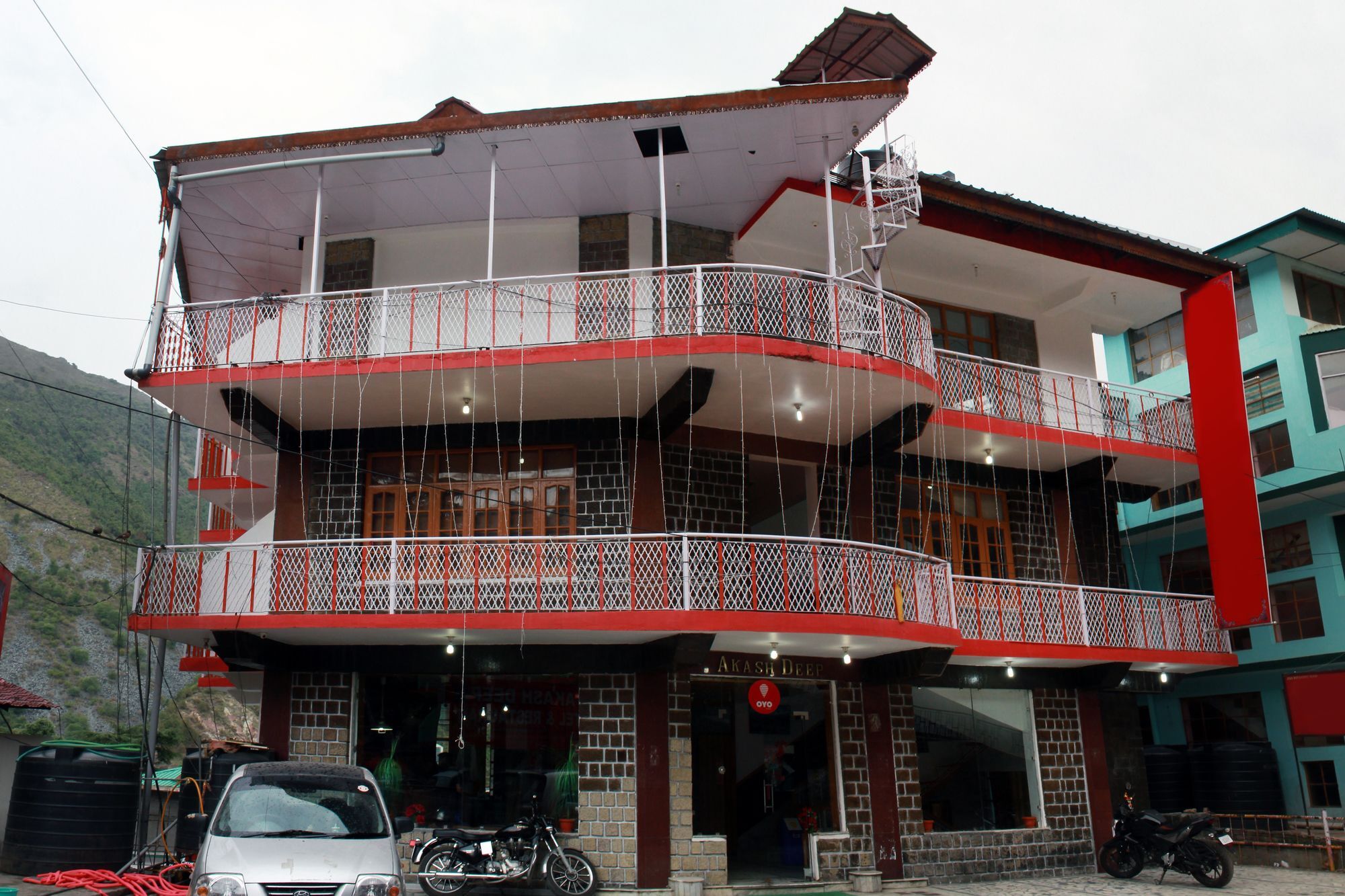 Treebo Akashdeep Hotel Dharamshala Exterior photo